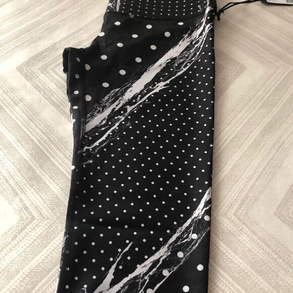 Noli Black & White Polka Dot Design Leggings - Size L - Picture 4 of 6